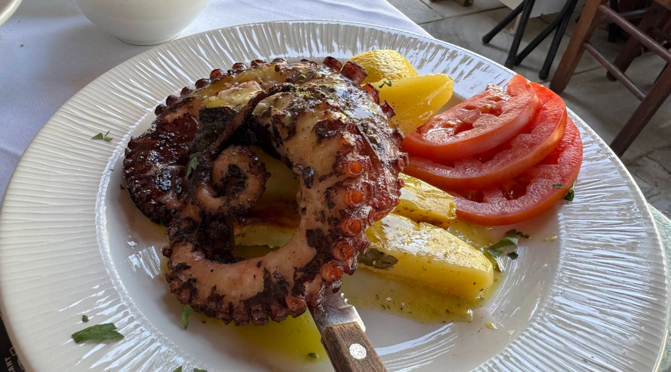 LIONDI Traditional Greek Restaurant